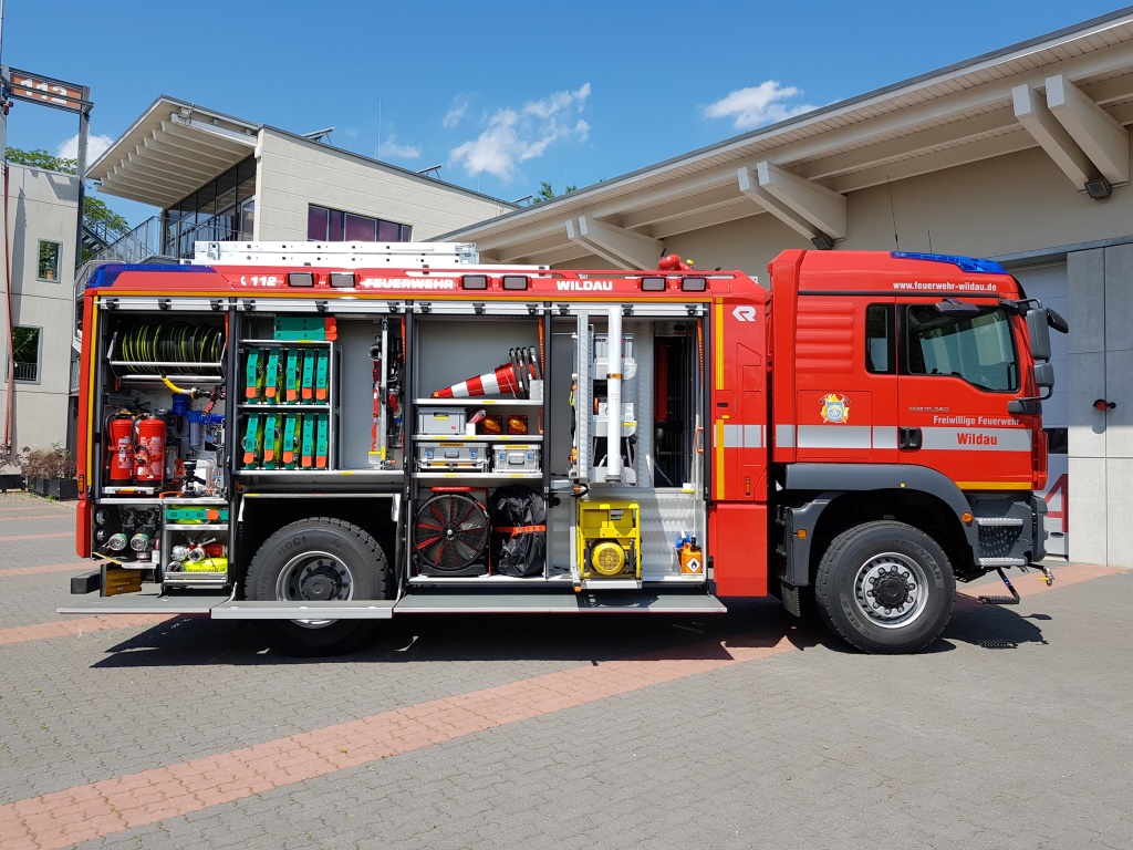 TLF4000 rechts offen